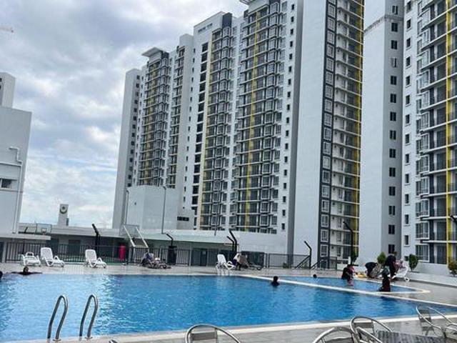 Condominium for rent in Malaka