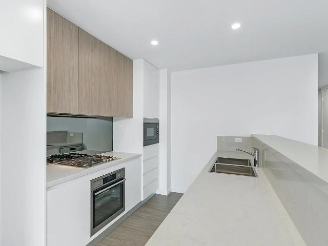 Apartment for rent in Lower North Shore, Sydney
