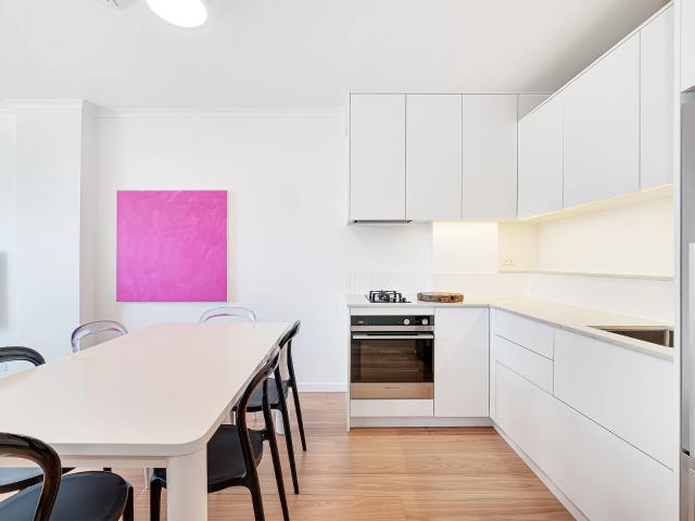 Apartment for rent in Victoria Cross, Sydney