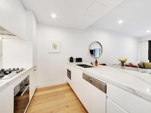 Apartment for rent in Lower North Shore, Sydney