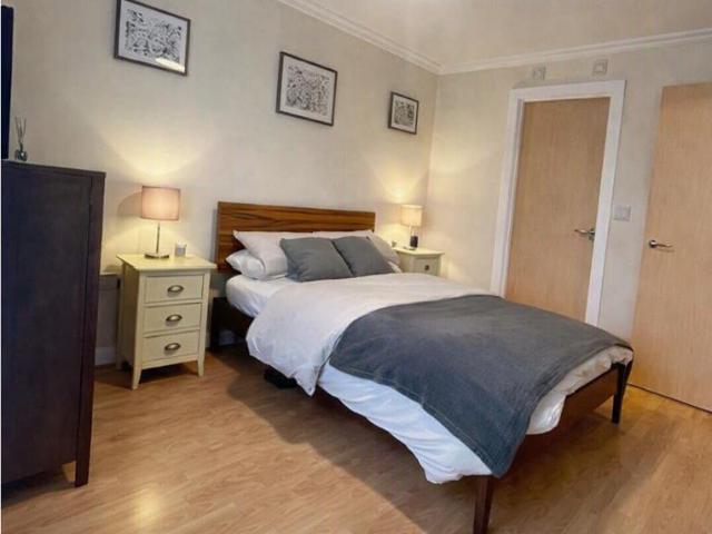 Apartment for rent in Roding Riverside, Greater London