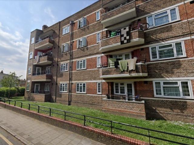 Apartment for rent in Ocean Estate, Mile End