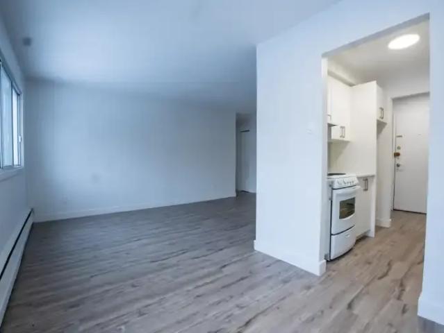 Apartment for rent in St. Leonard's, Quebec