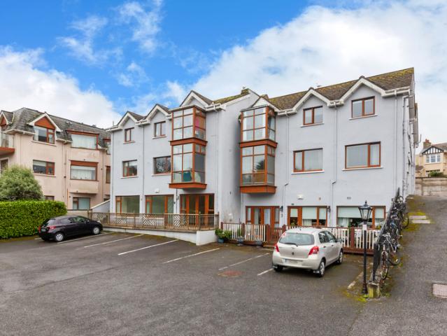 Apartment to rent in Howth, North Tipperary