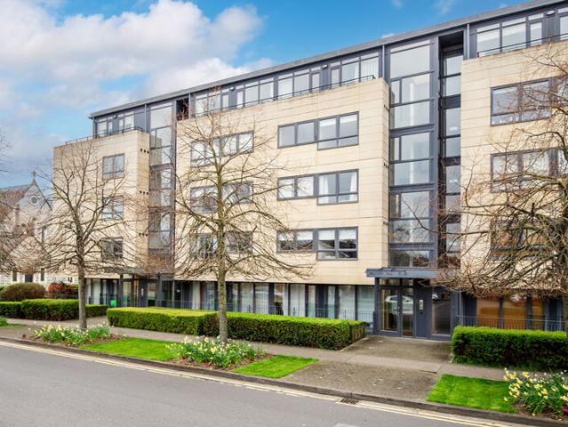 Apartment to rent in Bluebell, North Tipperary