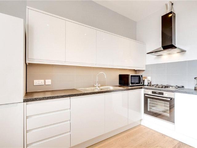 Apartment for rent in Earl's Court, Greater London