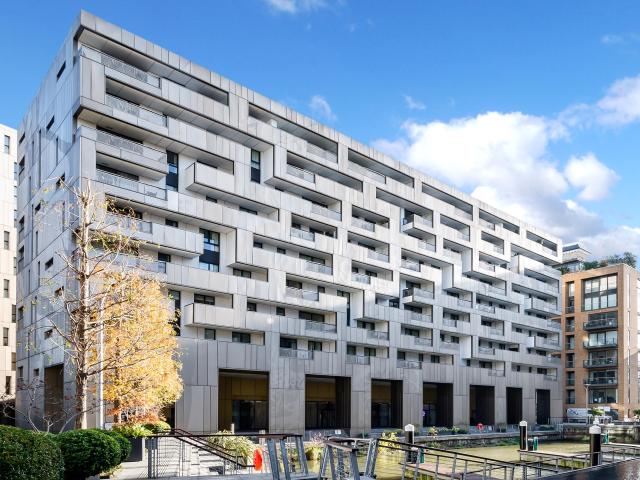 Apartment for rent in Grosvenor Waterside, Greater London