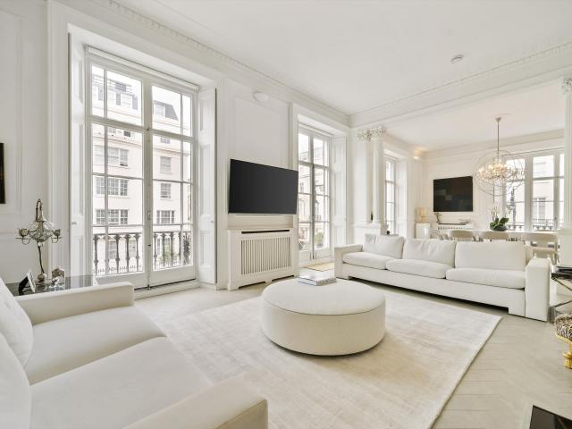 Apartment for rent in Belgravia, Greater London