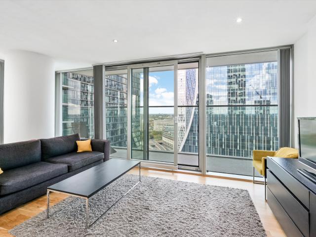 Apartment for rent in Canary Wharf, Greater London