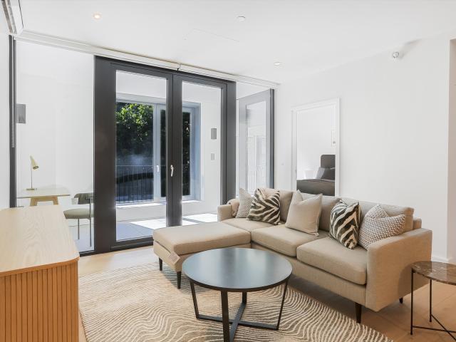 Apartment for rent in Covent Garden, Victoria