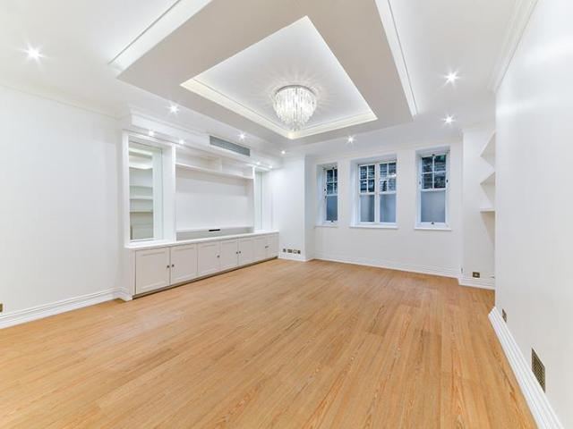 Apartment for rent in St. John's Wood, Greater London
