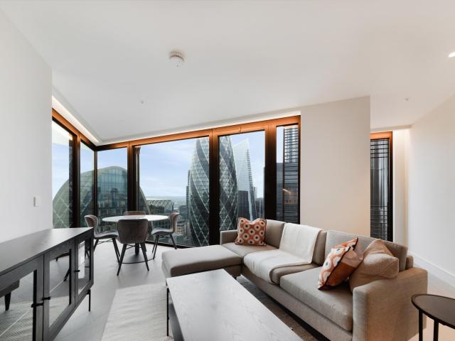 Apartment for rent in Lyons, Greater London