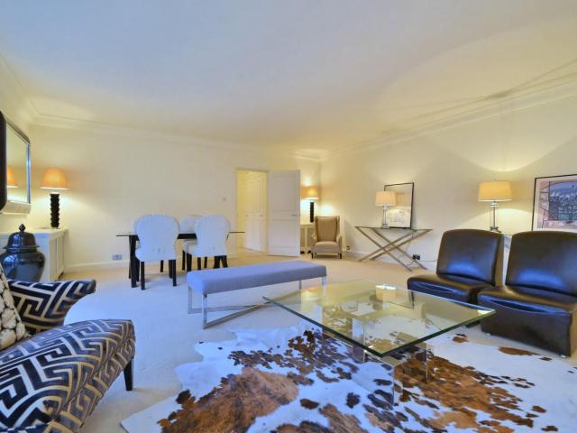 Apartment for rent in Mayfair, Greater London