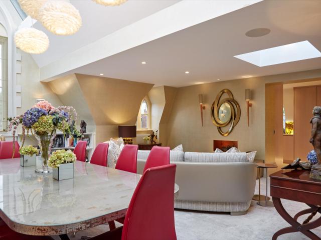 Apartment for rent in Brompton, Greater London