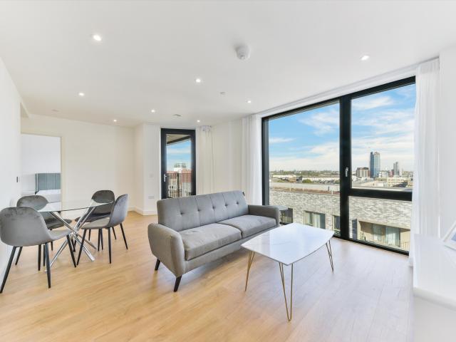 Apartment for rent in Aberfeldy Village, Blackwall