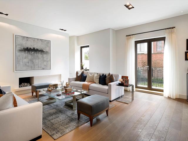 Apartment for rent in Kensington, Greater London