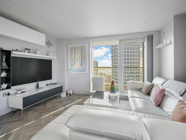 Apartment for rent in Blackwall, Greater London