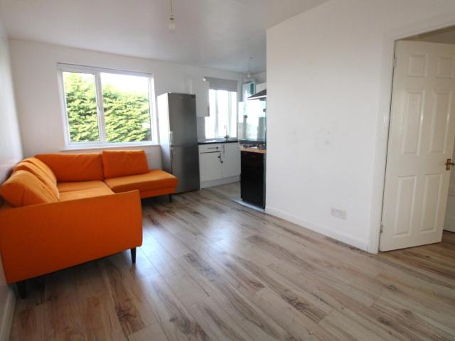 Apartment for rent in Wash, Charlesworth