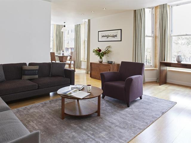 Apartment for rent in Brompton, Greater London