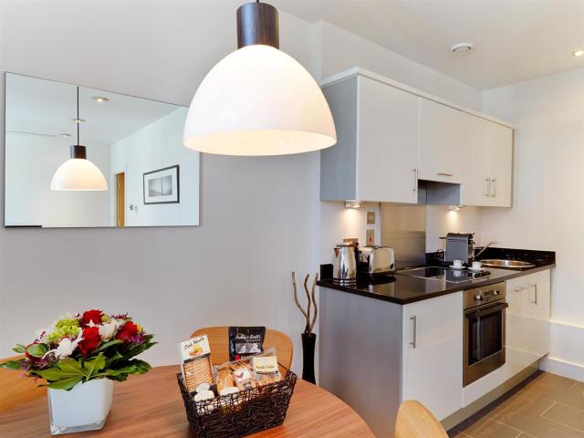 Apartment for rent in Brompton, Greater London