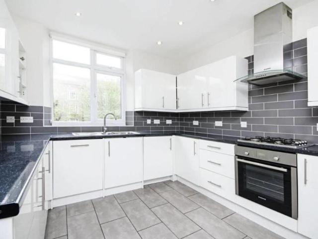 Apartment for rent in St. John's Wood, Greater London