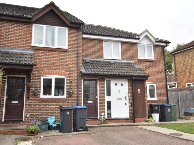 Apartment for rent in Hook, Greater London