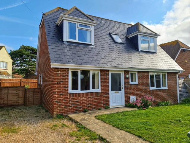 Apartment for rent in Littlecote, West Sussex