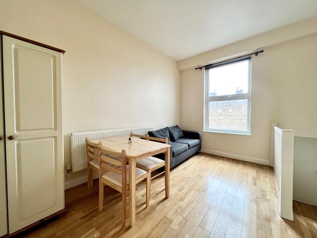 Apartment for rent in Holloway, Greater London