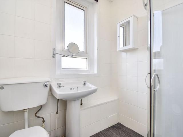 Apartment for rent in Kilsyth, South Barrwood