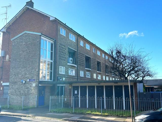 Apartment for rent in Upper Edmonton, Greater London