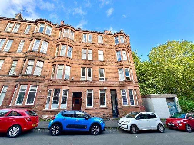 Apartment for rent in Thornwood, Glasgow