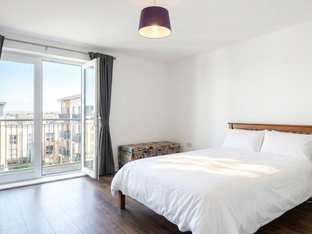 Apartment for rent in Rush Green, Greater London