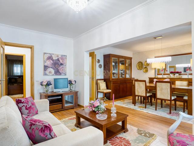 Apartamento alugar em Nazaré, Urbisol