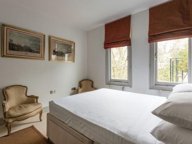 Apartment for rent in Earl's Court, Greater London