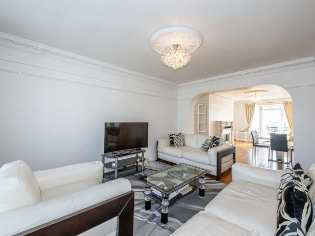 Apartment for rent in Paddington, Greater London
