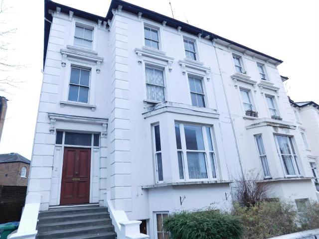 Apartment for rent in Royal Borough of Kingston upon Thames, Greater London