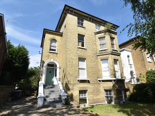 Apartment for rent in Surbiton, Greater London