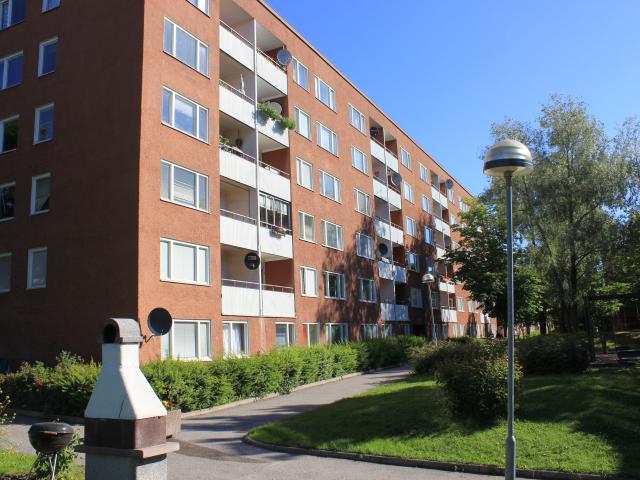 Lägenhet hyra i Vårby, Stockholm