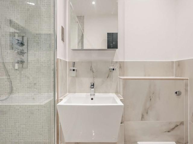 Apartment for rent in Paddington, Greater London