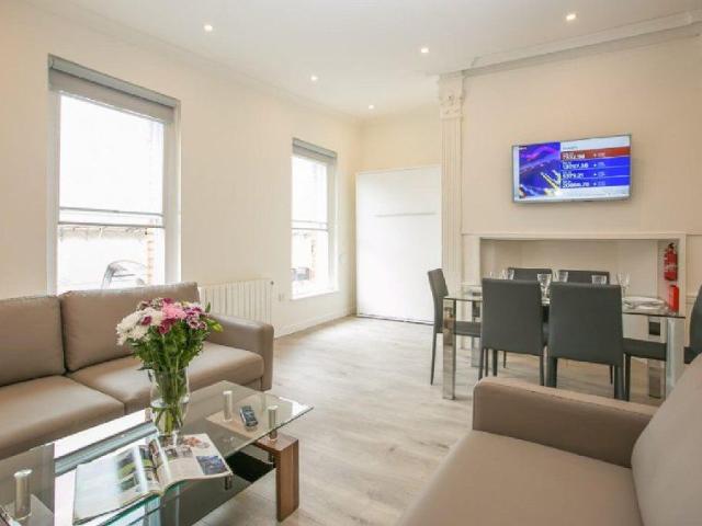 Apartment to rent in Bluebell, North Tipperary