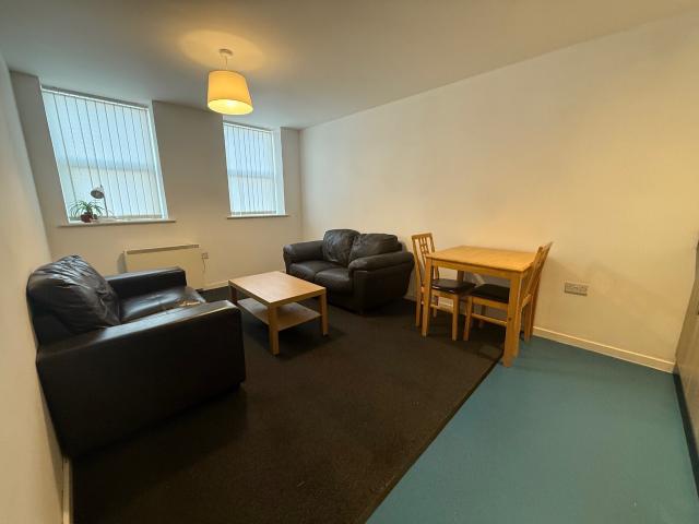 Apartment for rent in Belle Isle, West Yorkshire
