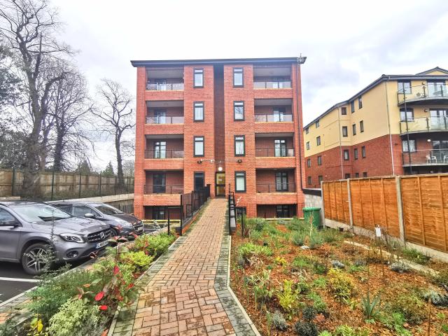 Apartment for rent in Old Trafford, Trafford Park