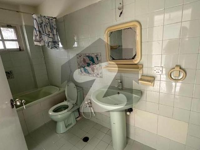 Apartment for rent in Clifton, North Waziristan