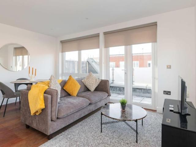 Apartment to rent in Bluebell, North Tipperary