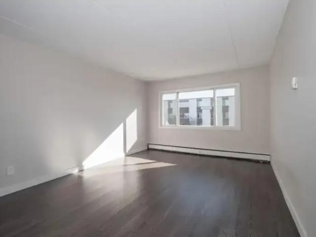 Apartment for rent in Wedgewood, Alberta