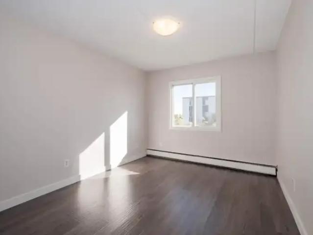 Apartment for rent in Wedgewood, Alberta