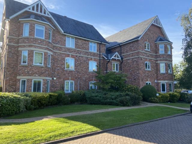 Apartment for rent in Heald Green, Greater Manchester