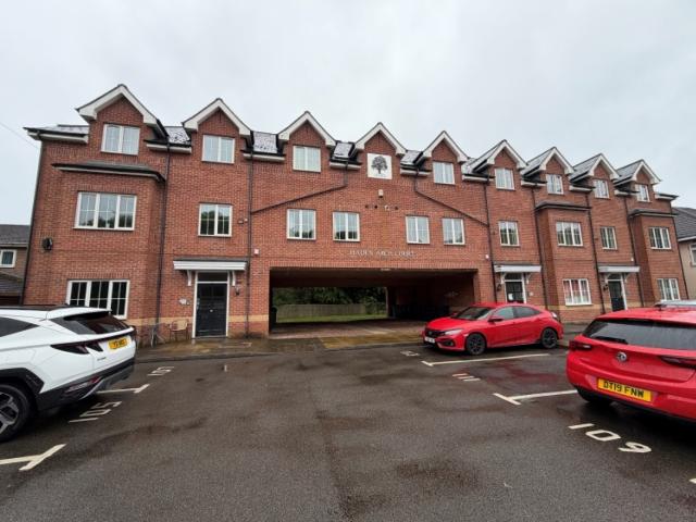Apartment for rent in Gorsty Hill, West Midlands