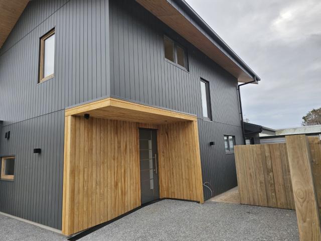 Apartment for rent in Chaslands, Canterbury