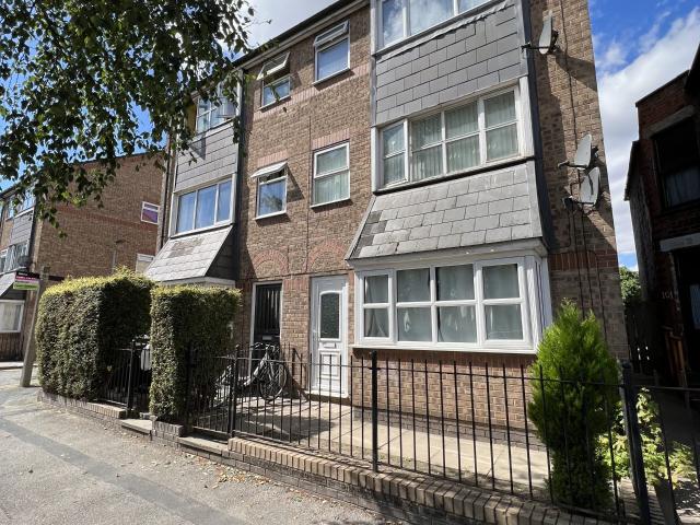 Apartment for rent in Avenues, Hull